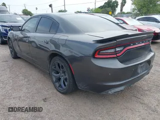 2020 Dodge Charger SXT z VIN 2C3CDXBG0LH238715, wystawiony jako IAAI lot #42078887 z przebiegiem 116 418 mil mil oraz . Historia ofert i sprzedaży dostępna na DreamBid. Obrazek 3.
