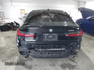 2019 BMW 3 Series 330i z VIN 3MW5R1J58K8B02003, wystawiony jako IAAI lot #41547254 z przebiegiem 85 201 mil mil oraz . Historia ofert i sprzedaży dostępna na DreamBid. Obrazek 17.