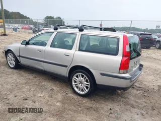2002 Volvo V70 with VIN YV1SW58DX21185421, listed as a IAAI auction lot 42297772 with 176,460 mi miles and . Bid and sale history available at DreamBid. Image 3.