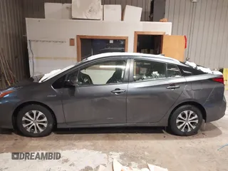 2020 Toyota Prius LE with VIN JTDL9RFU5L3020409, listed as a IAAI auction lot 41171668 with 122,208 mi miles and . Bid and sale history available at DreamBid. Image 14.