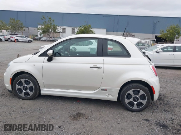 2015 FIAT 500e with VIN 3C3CFFGE0FT623389, listed as a IAAI auction lot 41473493 with 34,177 mi miles and . Bid and sale history available at DreamBid. Image 14.