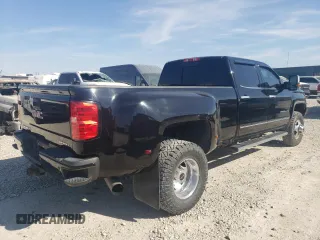 2018 GMC Sierra 3500HD Denali z VIN 1GT42YEY6JF115211, wystawiony jako Copart lot #78333694 z przebiegiem 178 170 mil mil oraz Czysty tytuł • Clean title. Historia ofert i sprzedaży dostępna na DreamBid. Obrazek 3.
