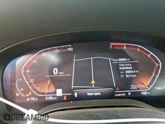 2021 BMW 5 Series 530i z VIN WBA53BH00MCF87964, wystawiony jako Copart lot #55926825 z przebiegiem 88 880 mil mil oraz Czysty tytuł • Clean title. Historia ofert i sprzedaży dostępna na DreamBid. Obrazek 9.