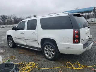2012 GMC Yukon XL Denali with VIN 1GKS1MEF0CR243497, listed as a Copart auction lot 41655475 with 201,270 mi miles and Salvage Title. Bid and sale history available at carsss.com. Image 2.