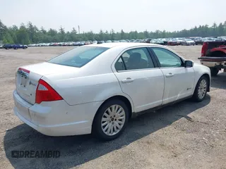2010 Ford Fusion Hybrid с VIN 3FADP0L37AR283930, выставлен на аукционе IAAI как лот 42494005 с пробегом 179 592 миль миль и . История ставок и продаж доступна на DreamBid. Изображение 4.