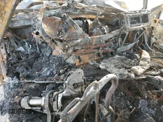 2002 Chevrolet Silverado 1500HD LT z VIN 1GCGK13U02F246396, wystawiony jako Copart lot #85023234 z przebiegiem Nie podano mil oraz Szkoda całkowita • Salvage title. Historia ofert i sprzedaży dostępna na DreamBid. Obrazek 8.