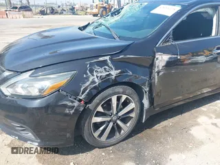 2017 Nissan Altima SR with VIN 1N4AL3AP5HC491304, listed as a IAAI auction lot 42615278 with 100,438 mi miles and . Bid and sale history available at DreamBid. Image 6.