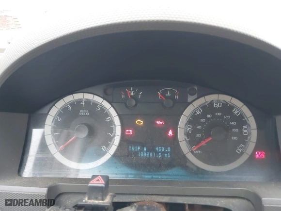 2008 Ford Escape XLT with VIN 1FMCU93Z38KD13961, listed as a IAAI auction lot 41798710 with 133,231 mi miles. Bid and sale history available at carsss.com. Image 7.