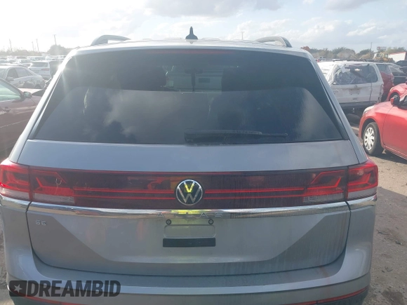 2024 Volkswagen Atlas SE с VIN 1V2WR2CA5RC523976, выставлен на аукционе IAAI как лот 41092917 с пробегом 28 065 миль миль и . История ставок и продаж доступна на DreamBid. Изображение 16.