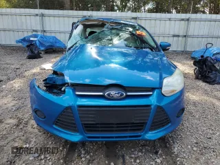 2014 Ford Focus SE with VIN 1FADP3F29EL190660, listed as a Copart auction lot 84401824 with 0 mi miles and Non Repairable. Bid and sale history available at carsss.com. Image 5.
