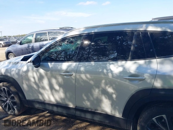 2024 Mazda CX-50 Premium z VIN 7MMVABDY3RN207237, wystawiony jako IAAI lot #41044580 z przebiegiem 3381 mil mil oraz . Historia ofert i sprzedaży dostępna na DreamBid. Obrazek 14.