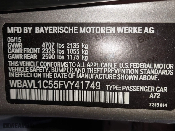 2015 BMW X1 xDrive28i with VIN WBAVL1C55FVY41749, listed as a IAAI auction lot 40977221 with 120,924 mi miles. Bid and sale history available at carsss.com. Image 9.