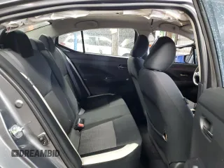 2022 Nissan Versa SV z VIN 3N1CN8EV5NL848664, wystawiony jako Copart lot #58550235 z przebiegiem 56 891 mil mil oraz Szkoda całkowita • Salvage title. Historia ofert i sprzedaży dostępna na DreamBid. Obrazek 10.