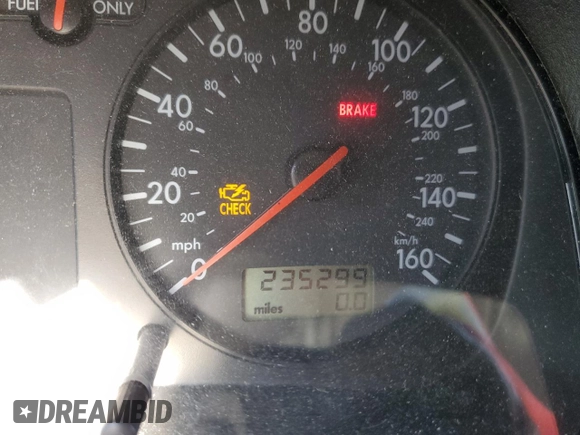 2000 Volkswagen Golf z VIN WVWGC21JXYW665232, wystawiony jako Copart lot #45867135 z przebiegiem 235 299 mil mil oraz Szkoda całkowita • Salvage title. Historia ofert i sprzedaży dostępna na DreamBid. Obrazek 9.