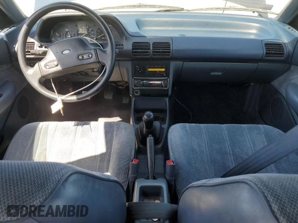 1993 Ford Escort с VIN 3FAPP13J4PR117875, выставлен на аукционе Copart как лот 52543615 с пробегом 90 866 миль миль и Списание • Salvage title. История ставок и продаж доступна на DreamBid. Изображение 8.