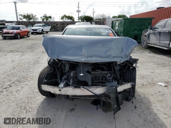 2013 Mercedes-Benz E 350 Luxury with VIN WDDHF5KB2DA692054, listed as a Copart auction lot 62881865 with 210,098 mi miles and Clean title. Bid and sale history available at DreamBid. Image 5.