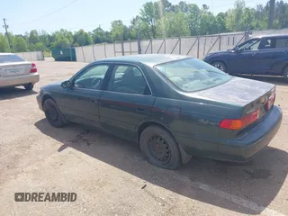 2001 Toyota Camry CE with VIN 4T1BG22K91U038427, listed as a IAAI auction lot 41980946 with 151,145 mi miles. Bid and sale history available at carsss.com. Image 3.