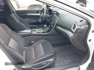 2016 Nissan Maxima SR with VIN 1N4AA6AP4GC449440, listed as a IAAI auction lot 41756271 with 136,685 mi miles and . Bid and sale history available at DreamBid. Image 5.