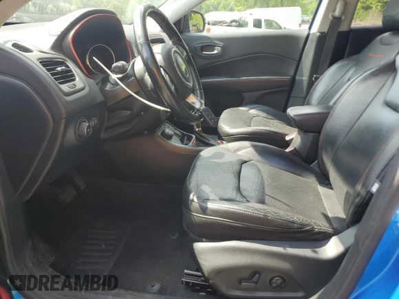 2018 Jeep Compass Trailhawk with VIN 3C4NJDDB7JT179423, listed as a Copart auction lot 61458605 with 100,949 mi miles and Salvage title. Bid and sale history available at DreamBid. Image 7.