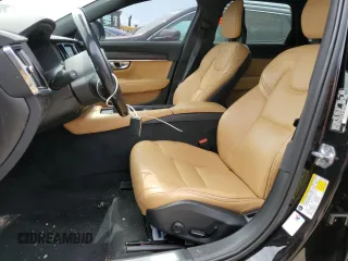 2018 Volvo V90 z VIN YV4102NK6J1018022, wystawiony jako Copart lot #54744894 z przebiegiem 82 258 mil mil oraz Szkody całkowita. Historia ofert i sprzedaży dostępna na DreamBid. Obrazek 7.