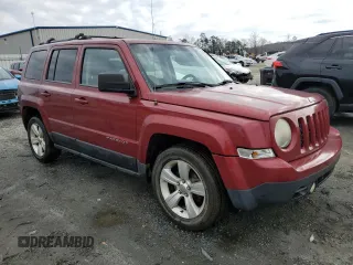 2014 Jeep Patriot Limited with VIN 1C4NJPCB2ED652952, listed as a Copart auction lot 43743095 with 186,092 mi miles and Salvage title. Bid and sale history available at DreamBid. Image 4.