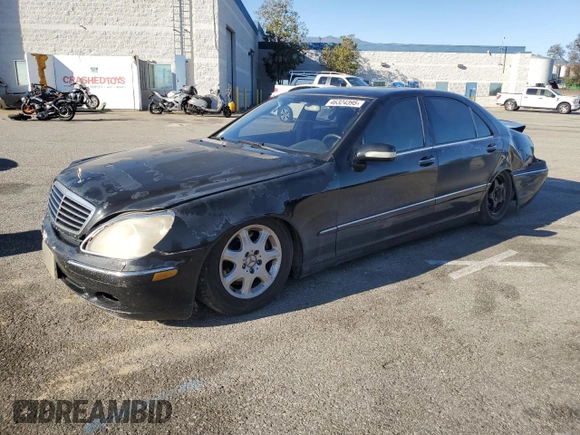 2001 Mercedes-Benz S-Class with VIN WDBNG70J61A199696, listed as a Copart auction lot 46324395 with 0 mi miles and Salvage Title. Bid and sale history available at carsss.com. Image 1.