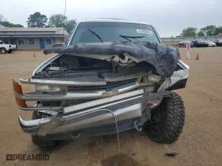 1998 Chevrolet Tahoe with VIN 3GNEK18R0WG147603, listed as a Copart auction lot 51483845 with 187,582 mi miles and Salvage Title. Bid and sale history available at carsss.com. Image 5.