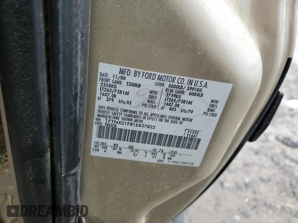 2001 Ford Super Duty F-250 XL with VIN 1FTNX21F81EB37823, listed as a Copart auction lot 50396105 with 272,373 mi miles and Salvage Title. Bid and sale history available at carsss.com. Image 12.