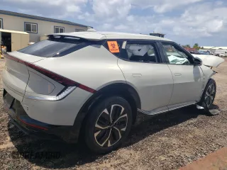 2024 Kia EV6 Light Long Range with VIN KNDC3DLC8R5160371, listed as a Copart auction lot 53358314 with 2,449 mi miles and Non Repairable. Bid and sale history available at carsss.com. Image 3.