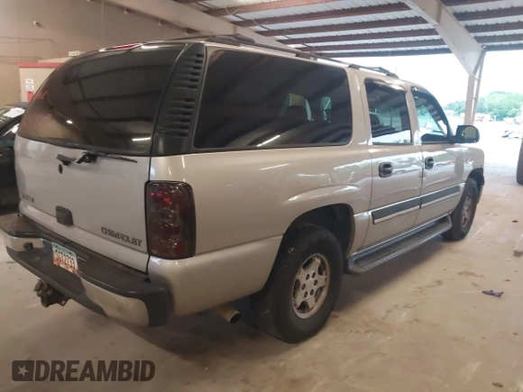 2005 Chevrolet Suburban LS z VIN 3GNEC16Z25G136603, wystawiony jako IAAI lot #42339417 z przebiegiem 382 868 mil mil oraz . Historia ofert i sprzedaży dostępna na DreamBid. Obrazek 4.