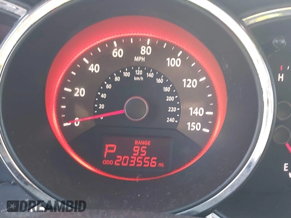 2011 Kia Sorento SX with VIN 5XYKWDA29BG121492, listed as a IAAI auction lot 42144446 with 203,556 mi miles and . Bid and sale history available at DreamBid. Image 15.