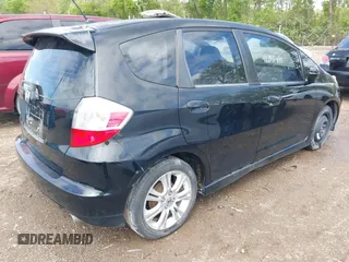 2010 Honda Fit Sport with VIN JHMGE8H62AS005583, listed as a IAAI auction lot 41540840 with 176,687 mi miles and . Bid and sale history available at DreamBid. Image 4.