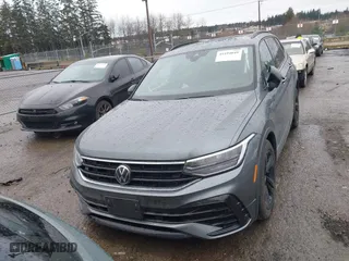2023 Volkswagen Tiguan SE R-Line Black with VIN 3VVCB7AX0PM132194, listed as a IAAI auction lot 41594049 with 15,080 mi miles. Bid and sale history available at carsss.com. Image 13.