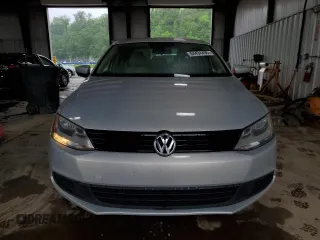 2011 Volkswagen Jetta SE with VIN 3VWBZ7AJ7BM383463, listed as a Copart auction lot 64434495 with 176,161 mi miles and Clean title. Bid and sale history available at DreamBid. Image 5.