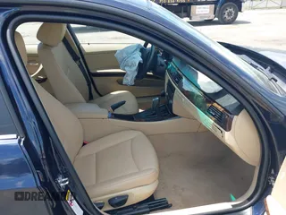 2007 BMW 3 Series 328i with VIN WBAVA33577KX82272, listed as a IAAI auction lot 42175352 with 194,774 mi miles and . Bid and sale history available at DreamBid. Image 5.