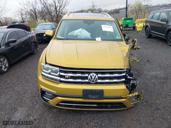 2018 Volkswagen Atlas 3.6L V6 SEL with VIN 1V2RR2CA0JC557938, listed as a IAAI auction lot 41964285 with 53,991 mi miles. Bid and sale history available at carsss.com. Image 12.