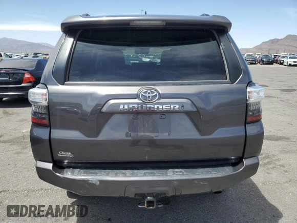 2021 Toyota 4Runner SR5 with VIN JTEMU5JR0M5962609, listed as a Copart auction lot 55848695 with 61,595 mi miles and Salvage title. Bid and sale history available at DreamBid. Image 6.