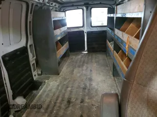 2017 Chevrolet Express Cargo z VIN 1GCWGAFF4H1324582, wystawiony jako Copart lot #46579425 z przebiegiem 137 361 mil mil oraz Czysty tytuł • Clean title. Historia ofert i sprzedaży dostępna na DreamBid. Obrazek 10.