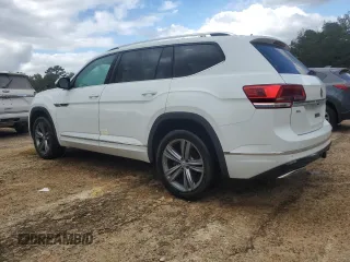 2019 Volkswagen Atlas SEL R-Line with VIN 1V2RR2CA1KC522035, listed as a Copart auction lot 75849514 with 43,569 mi miles and Salvage title. Bid and sale history available at DreamBid. Image 2.