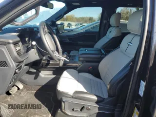 2023 Ford F-150 Lightning Pro z VIN 1FT6W1EV3PWG03292, wystawiony jako Copart lot #48454435 z przebiegiem 41 714 mil mil oraz Tytuł czysty. Historia ofert i sprzedaży dostępna na DreamBid. Obrazek 7.