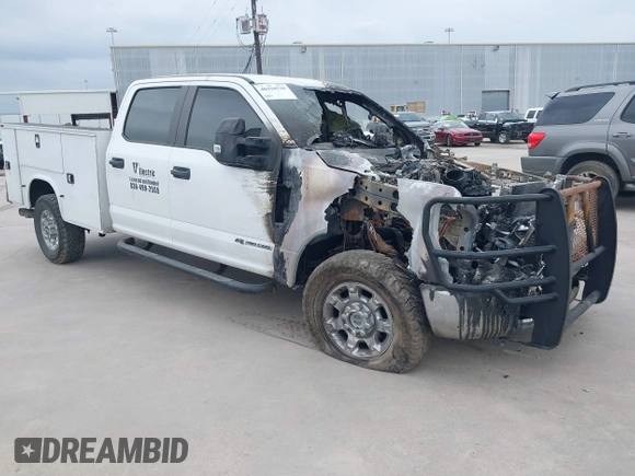 2019 Ford F-250 z VIN 1FD7W2BT8KEC91512, wystawiony jako IAAI lot #40410739 z przebiegiem Nie podano mil oraz . Historia ofert i sprzedaży dostępna na DreamBid. Obrazek 1.