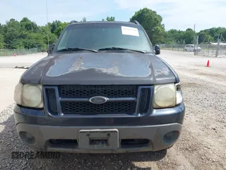2001 Ford Explorer Sport Trac z VIN 1FMZU67E91UC81138, wystawiony jako IAAI lot #42612240 z przebiegiem 196 515 mil mil oraz . Historia ofert i sprzedaży dostępna na DreamBid. Obrazek 6.