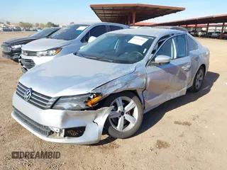 2013 Volkswagen Passat SE w/Sunroof & Nav with VIN 1VWBP7A35DC036516, listed as a IAAI auction lot 41545305 with 182,266 mi miles. Bid and sale history available at carsss.com. Image 6.