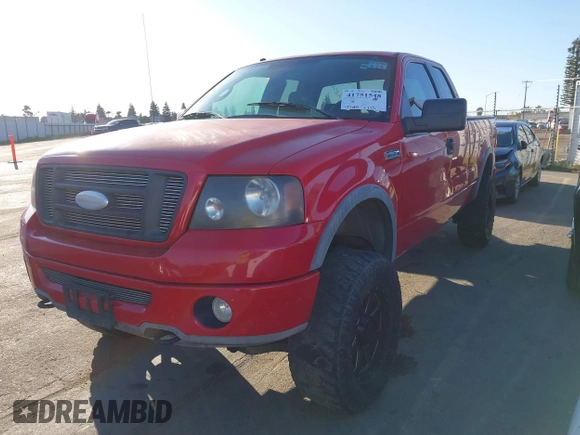 2006 Ford F-150 XLT with VIN 1FTPX14566NA05124, listed as a IAAI auction lot 41751548 with 195,665 mi miles. Bid and sale history available at carsss.com. Image 2.
