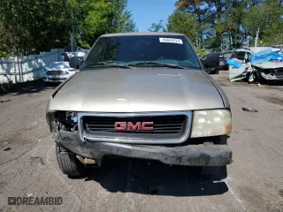 2002 GMC Sonoma SLS with VIN 1GTCS19W628240548, listed as a Copart auction lot 69665724 with 245,738 mi miles and Salvage Title. Bid and sale history available at carsss.com. Image 5.