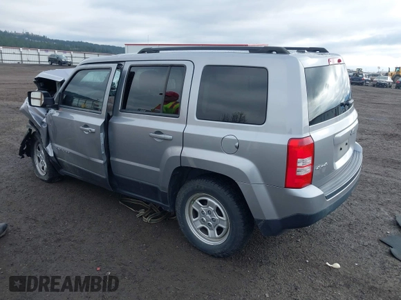 2016 Jeep Patriot Sport with VIN 1C4NJRBB6GD556435, listed as a IAAI auction lot 41949935 with 145,352 mi miles and . Bid and sale history available at carsss.com. Image 3.