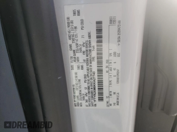 2019 Ford Transit z VIN 1FTYR2XM8KKA27743, wystawiony jako Copart lot #46898445 z przebiegiem 104 945 mil mil oraz Nie do naprawy • Non repairable. Historia ofert i sprzedaży dostępna na DreamBid. Obrazek 10.