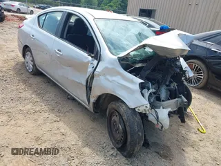 2016 Nissan Versa S with VIN 3N1CN7AP7GL828761, listed as a IAAI auction lot 42405305 with Not provided miles and . Bid and sale history available at DreamBid. Image 1.