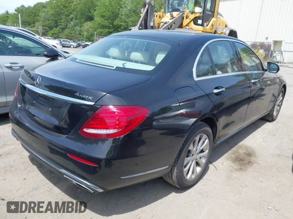 2017 Mercedes-Benz E 300 Luxury with VIN WDDZF4KB2HA126271, listed as a IAAI auction lot 42336777 with 253,907 mi miles and . Bid and sale history available at DreamBid. Image 4.