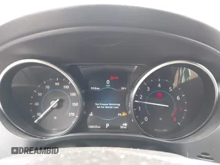 2017 Jaguar F-Pace 35t Prestige с VIN SADCK2BV3HA078231, выставлен на аукционе IAAI как лот 42101243 с пробегом 128 533 миль миль и . История ставок и продаж доступна на DreamBid. Изображение 7.
